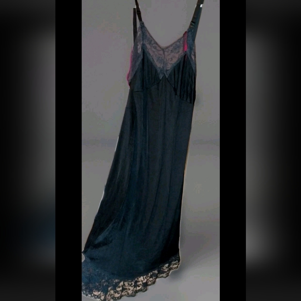 Vintage 1950s Lace Slip Dress, Silky With French Lace, Rare, S - Picture 2 of 5